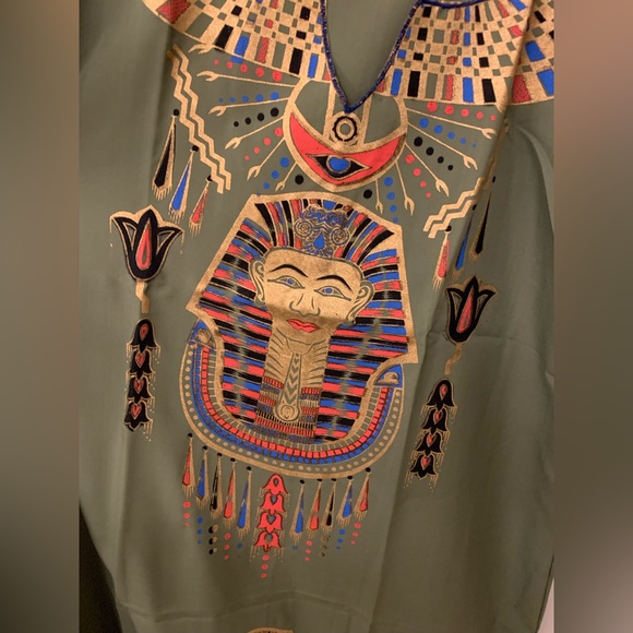 Green Egyptian Traditional Dress - Picture 10 of 16